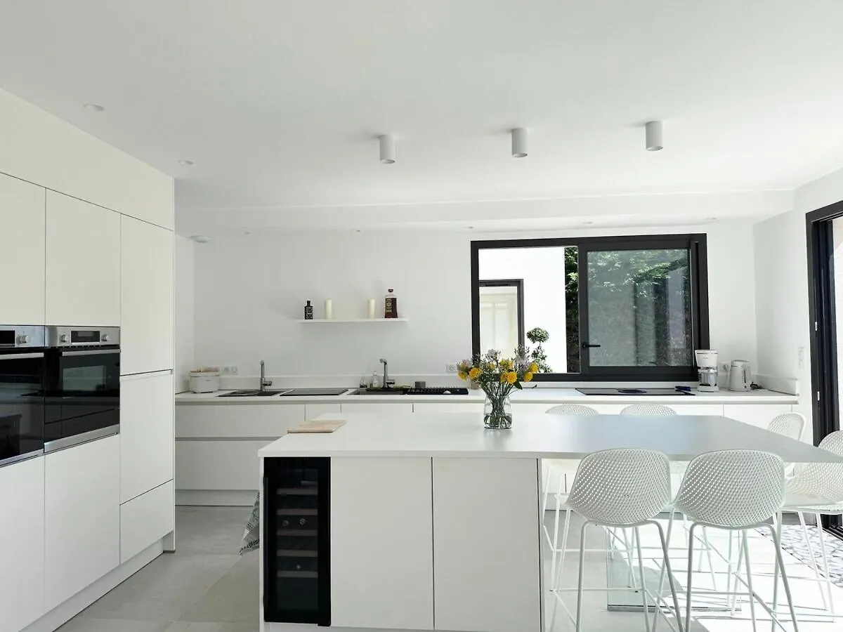 Superbe Villa Contemporaine Avec Piscine, Sainte Marine Combrit 0*,  Francie