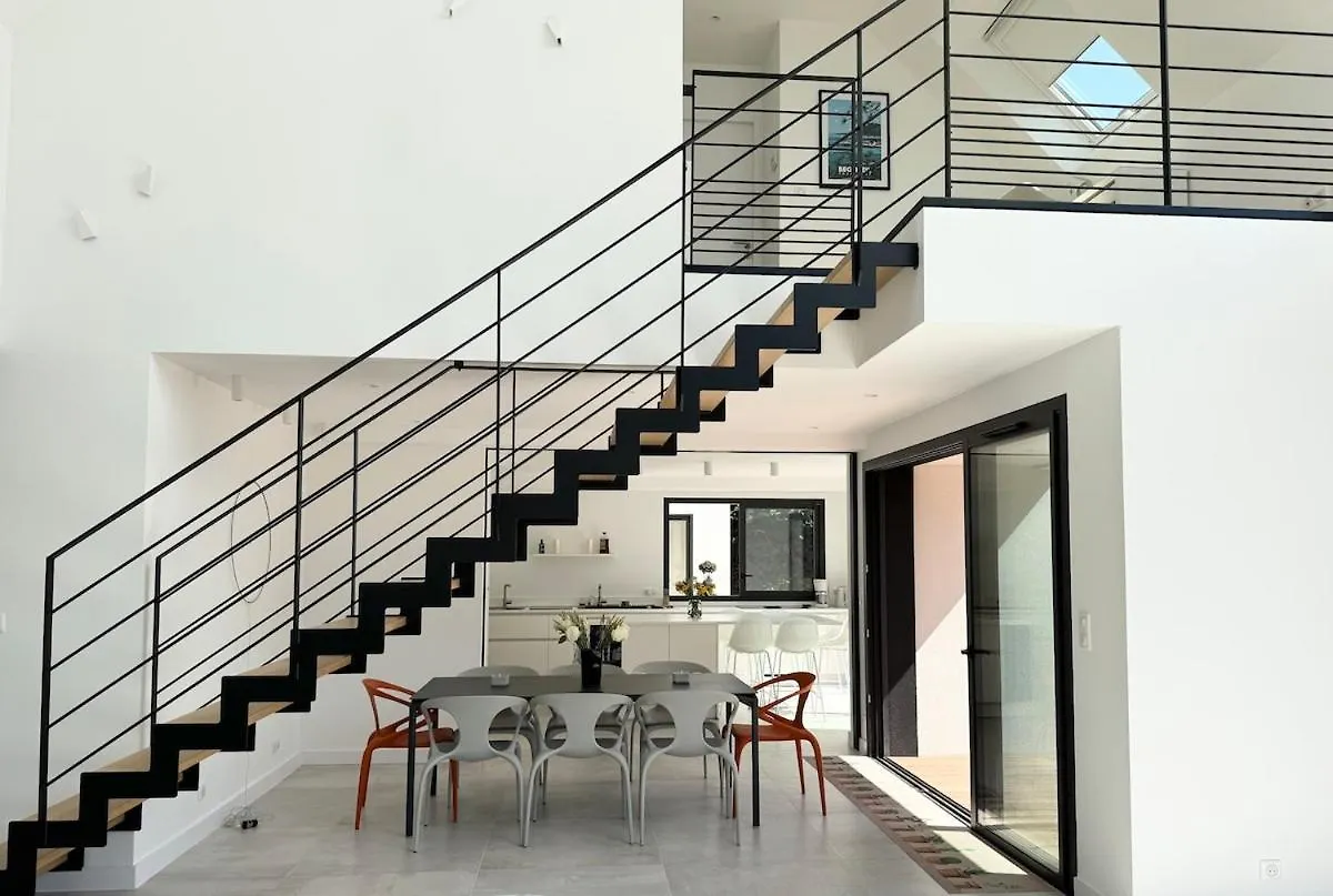 Superbe Villa Contemporaine Avec Piscine, Sainte Marine Combrit