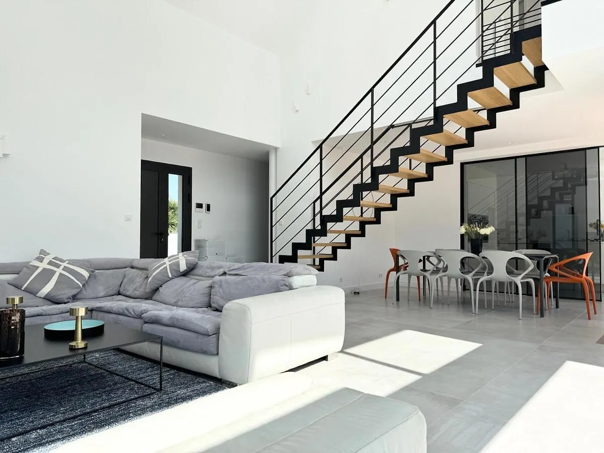 Superbe Villa Contemporaine Avec Piscine, Sainte Marine Combrit